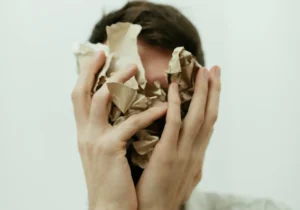 Sådan håndterer du angstanfald